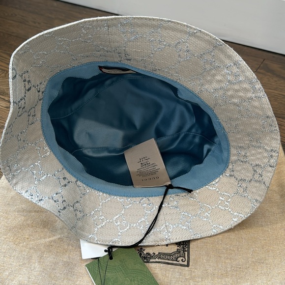 Gucci White Lame Bucket Hat with silver monogram size Medium- never worn - Picture 2 of 5